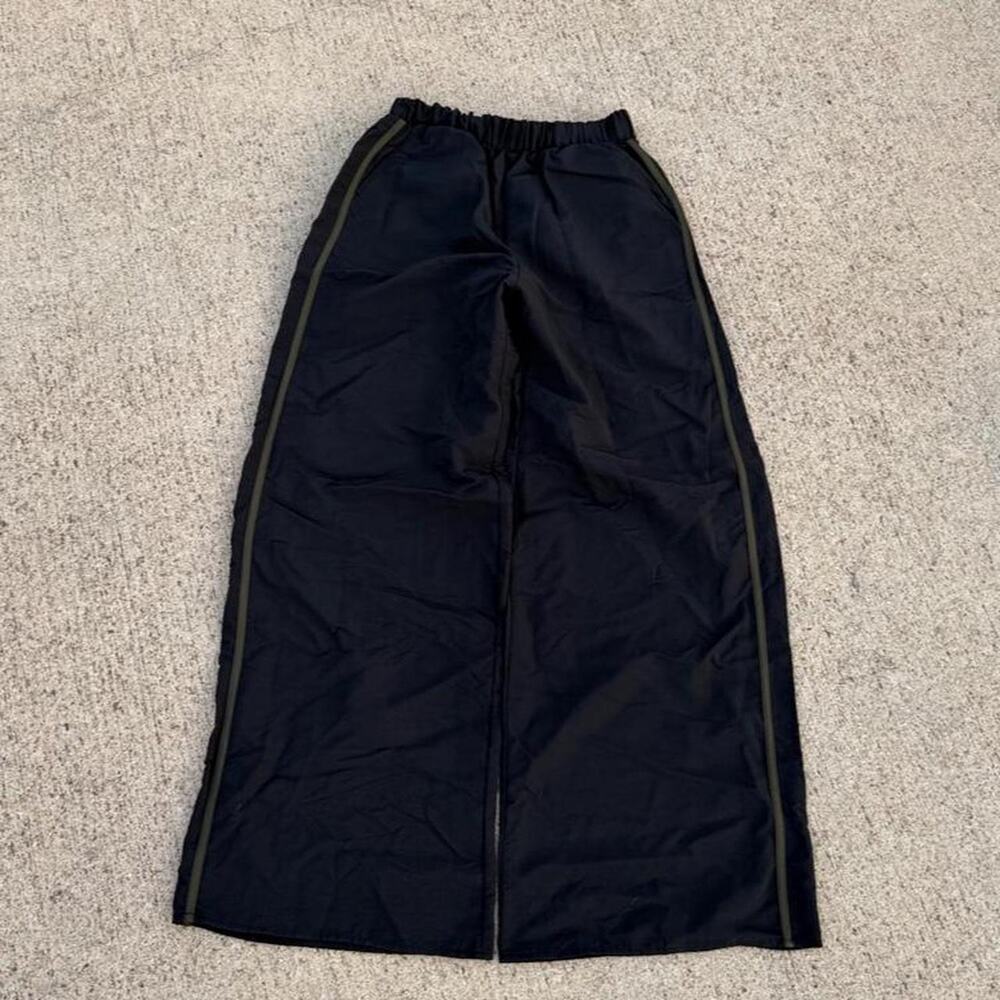 Womens baggy track pants black and green striped XS